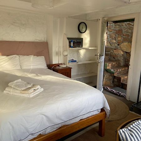 Independent Quaint Flat, Close To Beach Cape Town Ngoại thất bức ảnh