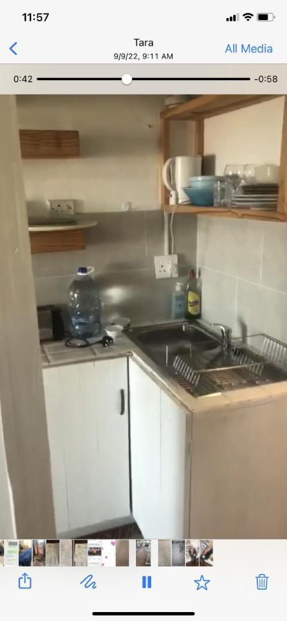 Independent Quaint Flat, Close To Beach Cape Town Ngoại thất bức ảnh