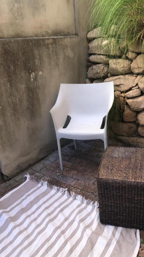 Independent Quaint Flat, Close To Beach Cape Town Ngoại thất bức ảnh